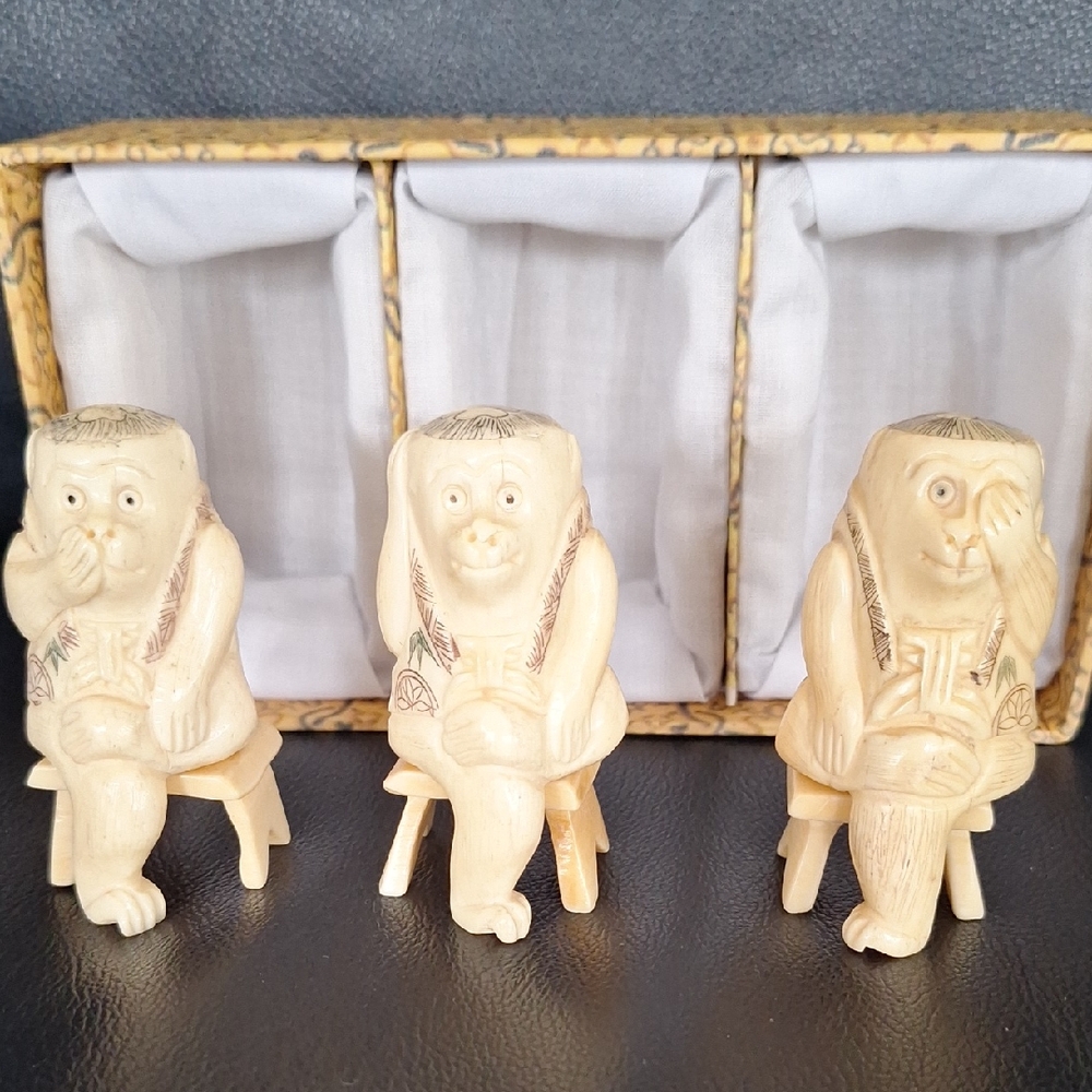 Ivory, bone,resin? Figurine Set - See No Evil, Hear No Evil, Speak No Evil